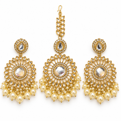 Kundan Pearl Earrings & Maang Tikka Set alternate view
